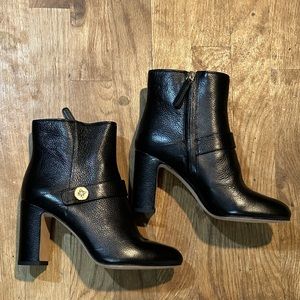 Kate Spade black tilda Pebbled Leather Booties Size 5